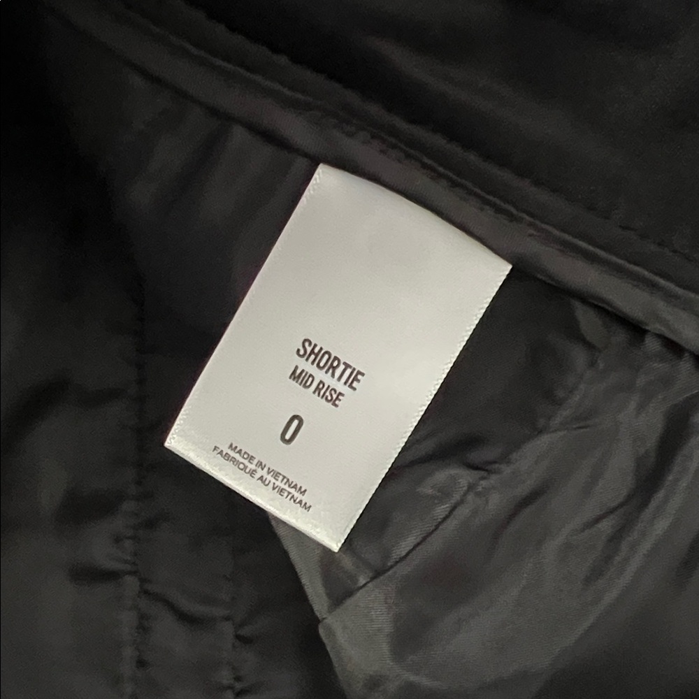 Express Mid Waist Black Women's Shorts - Picture 3 of 4